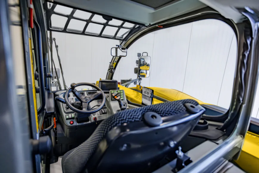 Kramer’s 2706 telehandler evolves   