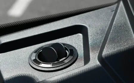 Guaranteed operating comfort: air conditioning as standard on the RTH, TH and HTH ranges